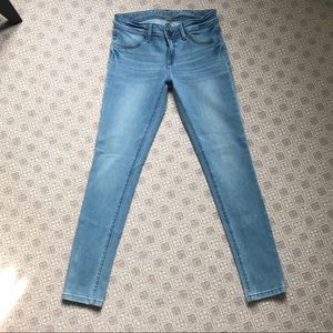 DL1961 Emma Legging Jean size 26